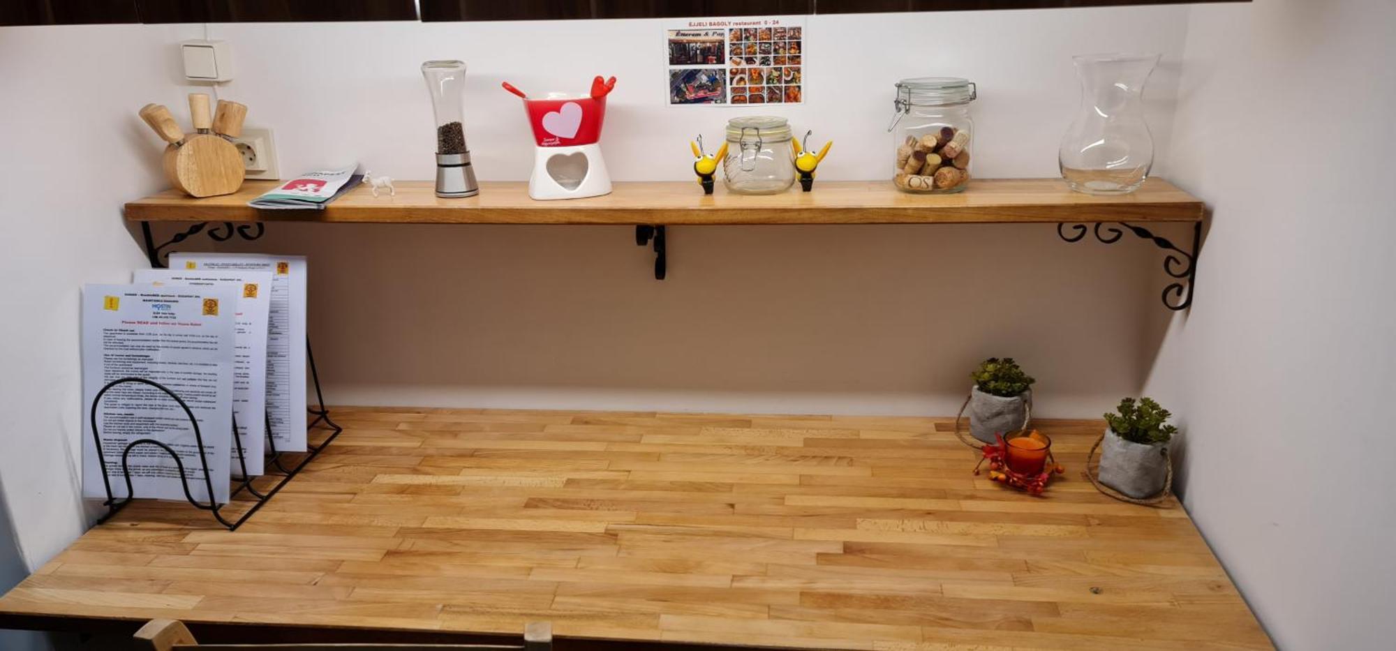 Bumblebee Apartment With Ac Budapest Ngoại thất bức ảnh